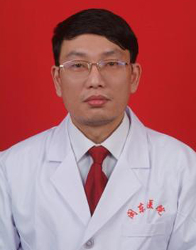 曾露萌